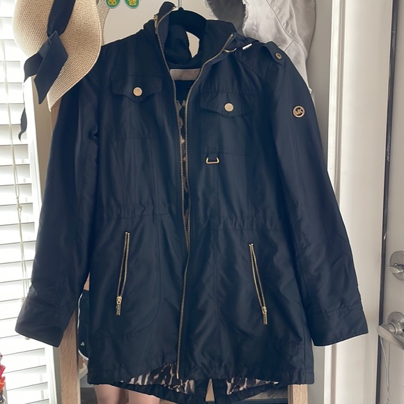 Michael Kors coat / jacket super comfy and the best on a rainy day - dress it up - Picture 1 of 13